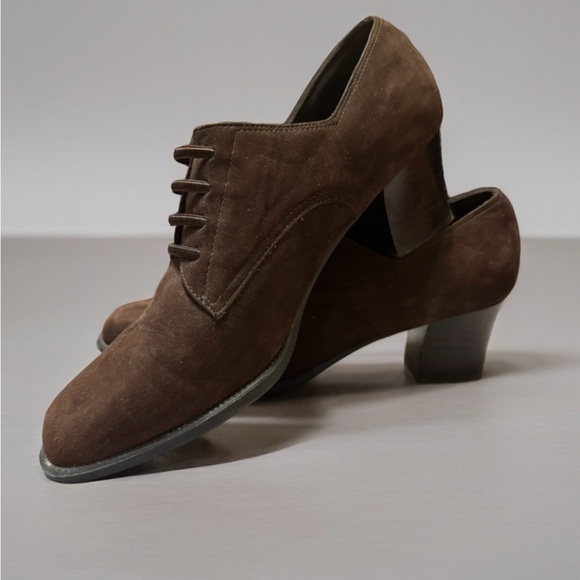 Laura Scott Suede Heels - Picture 1 of 4